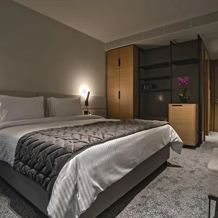 Otel Mona Plaza