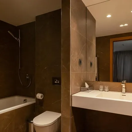 Hotel Mona Plaza 4*